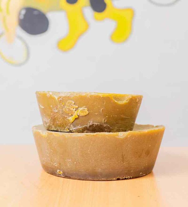 Natural Beeswax: Pure and Versatile